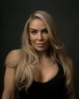 Natalya Neidhart / Wwe / jenni-neidhart / natalya_boat nude photo #0312