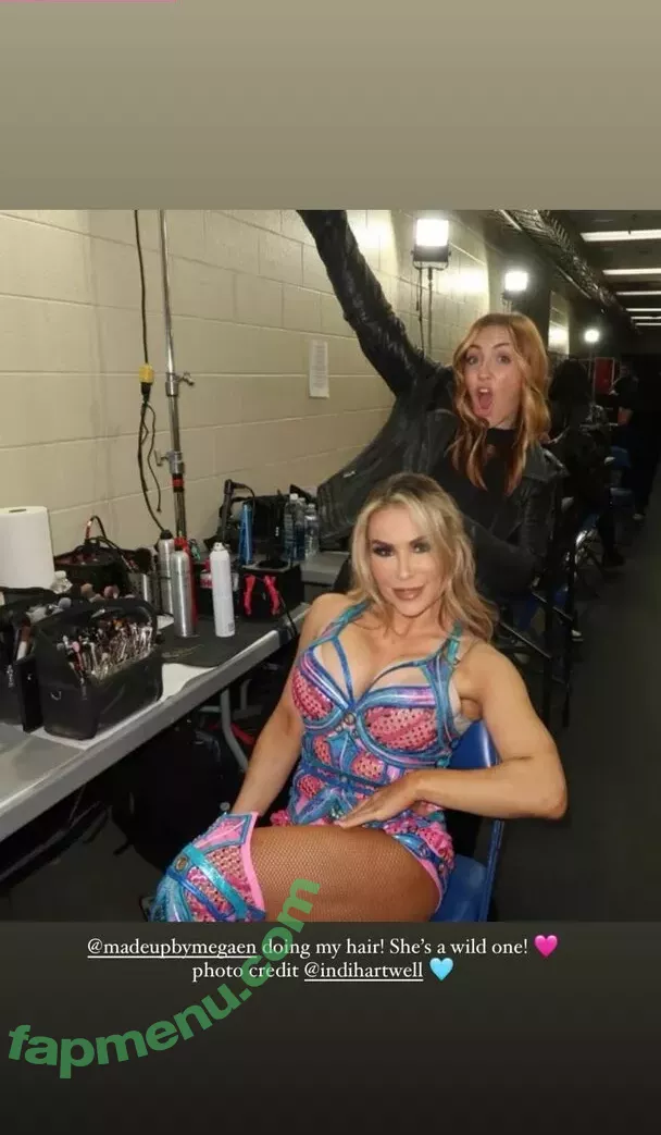 Natalya Neidhart nude photo #0330 (Wwe / jenni-neidhart / natalya_boat)