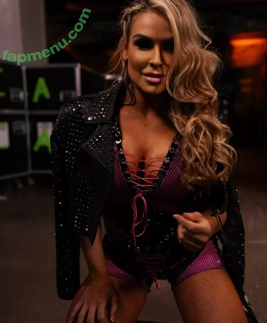 Natalya Neidhart nude photo #0347 (Wwe / jenni-neidhart / natalya_boat)