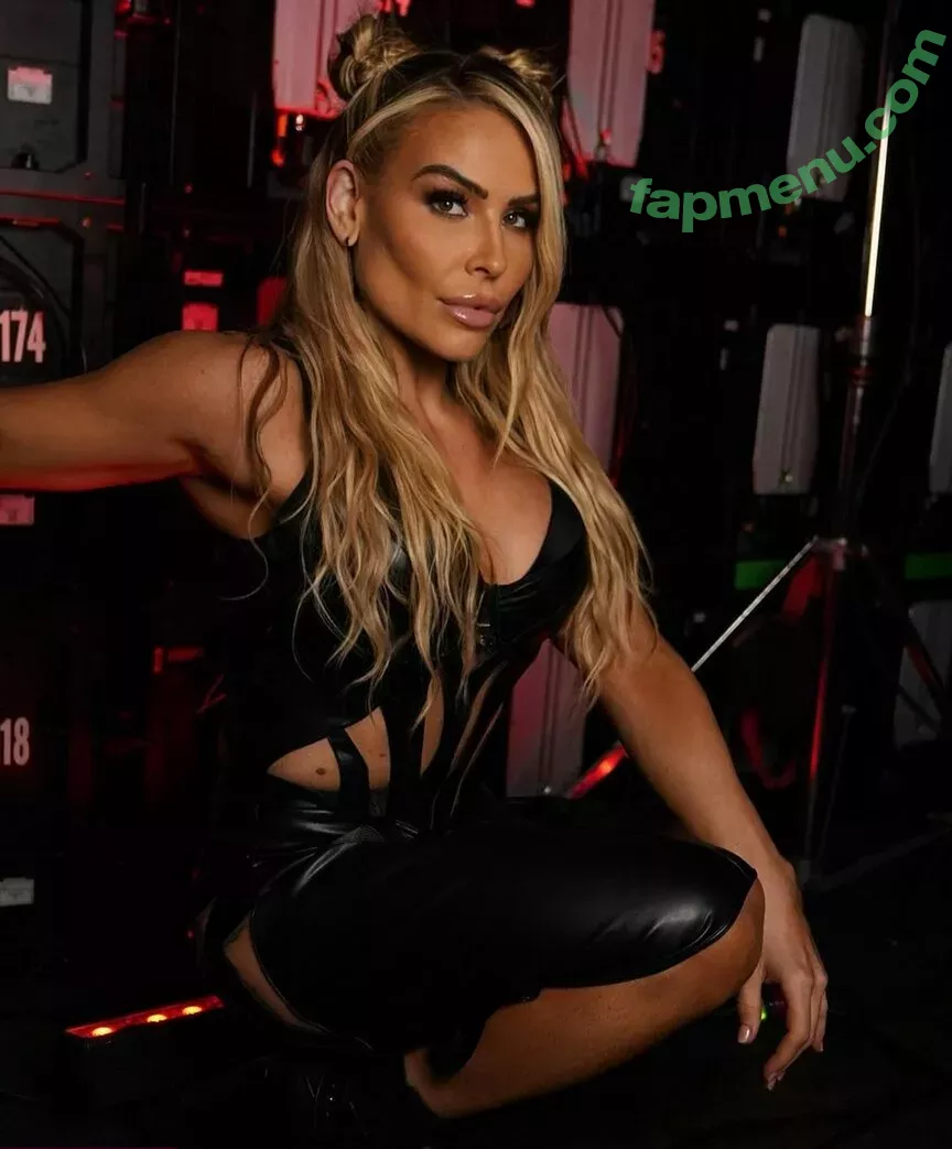 Natalya Neidhart nude photo #0384 (Wwe / jenni-neidhart / natalya_boat)