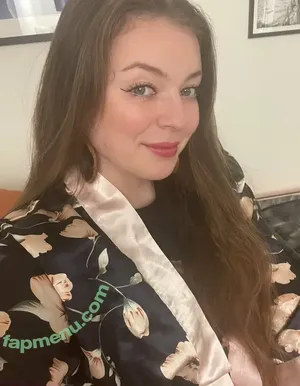 Nataschasophiaa nude photo #0004