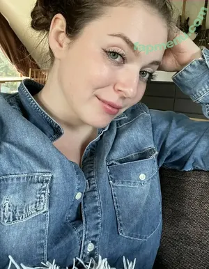 Nataschasophiaa nude photo #0005