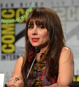Natasha Leggero / natashaleggero nude photo #0074