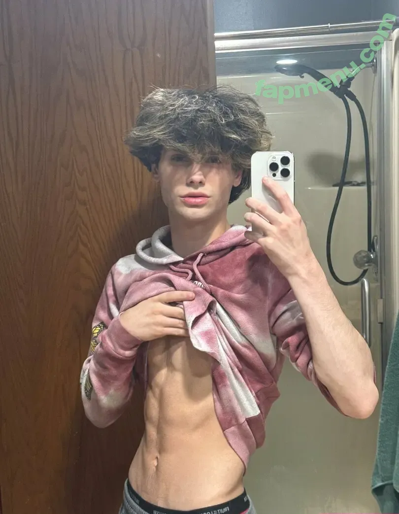natebust nude photo #0001 (nate.buss)