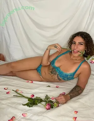 nattyb_xo / officialnattyb nude photo #0023