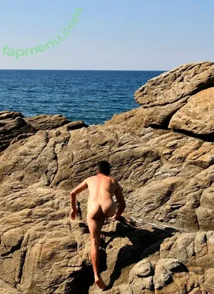 naturelovertravels2 / naturelover.travels.again nude photo #0002