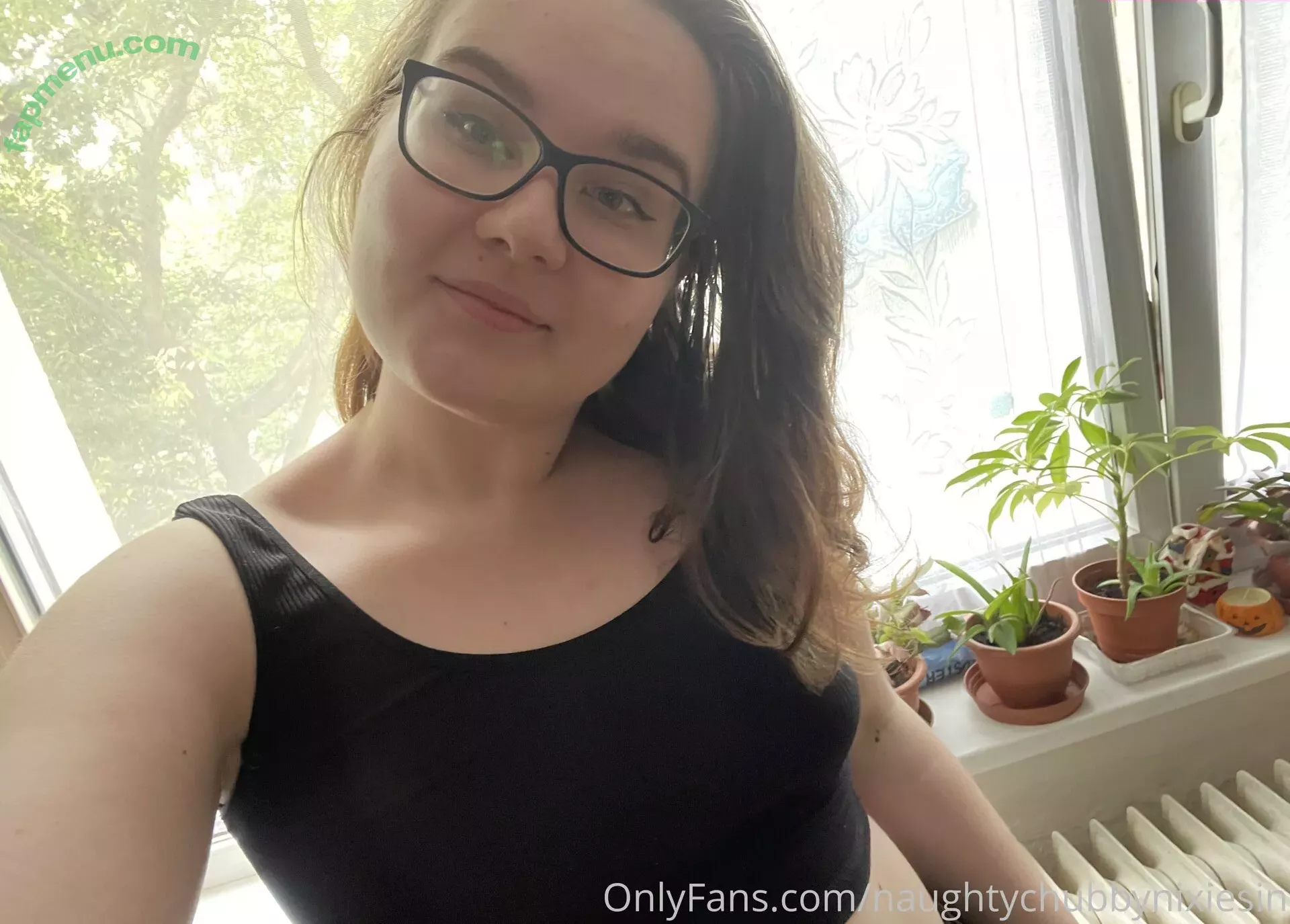 Naughtychubbynixiesin nude photo #0210 (Naughtychubbynixiesin)