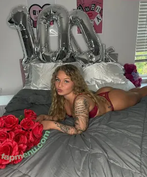 Navaya Marie / Vayvay2 / navayamarie nude photo #0027