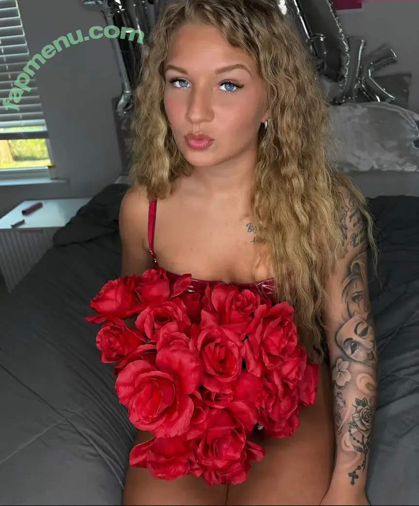 Navaya Marie nude photo #0026 (Vayvay2 / navayamarie)