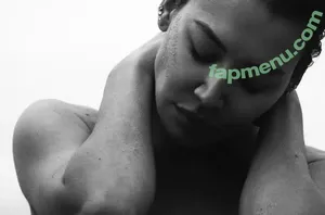  nude photo #0009