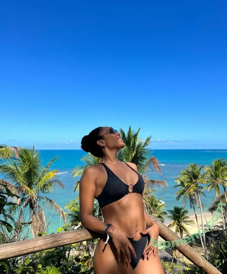 Negra Li nude photo #0054 (heidi_lee_bocanegra / negrali)