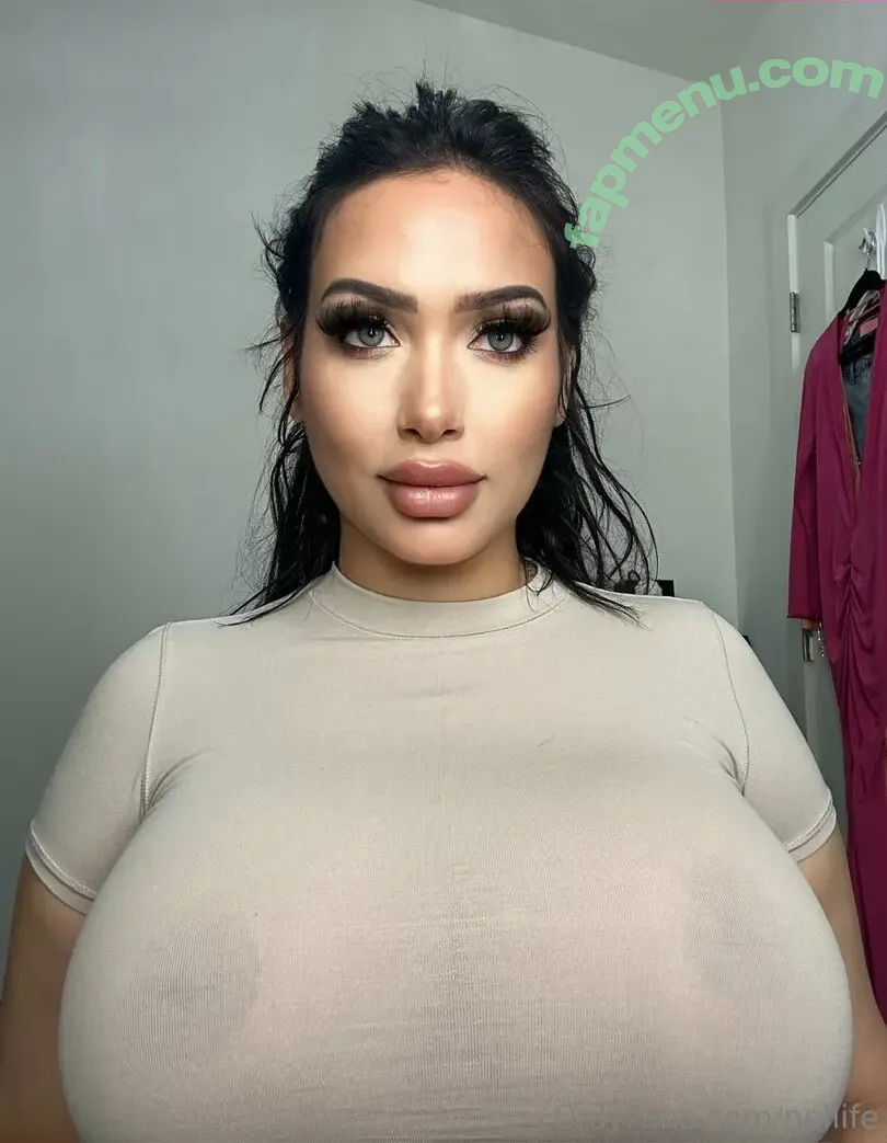 nellife nude photo #0005 (itsnellife)