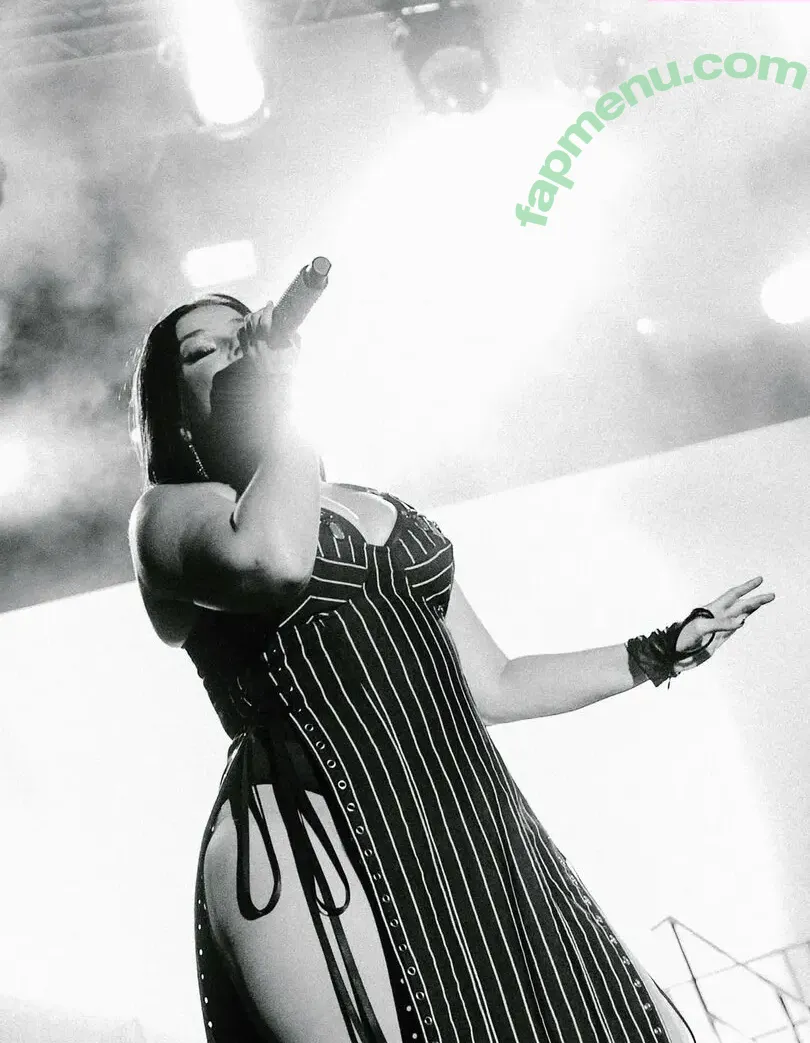 Nelly Furtado nude photo #0635 (juicyunknown / nellyfurtado)