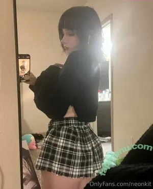 neonkit / imneonkitten nude photo #0011