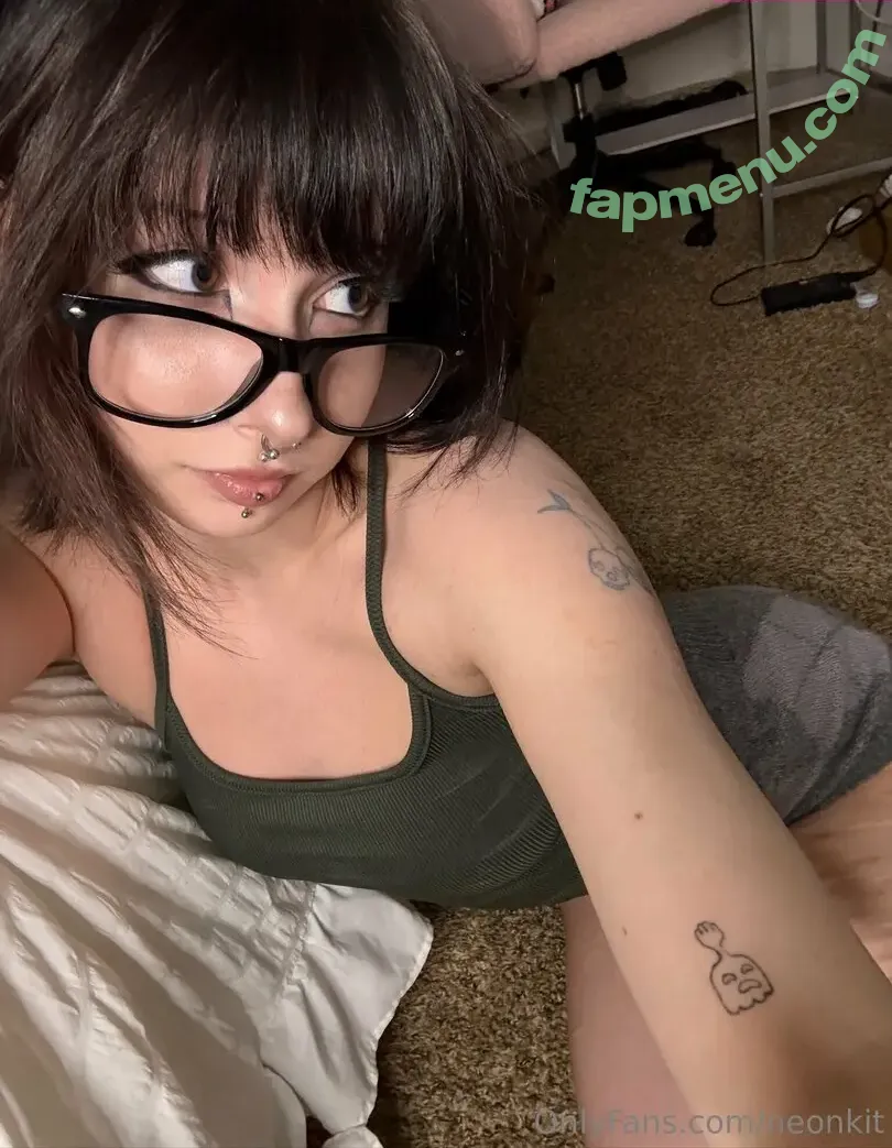 neonkit nude photo #0029 (imneonkitten)