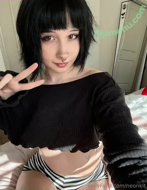 neonkit / imneonkitten nude photo #0030