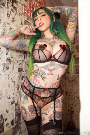 neptuneexplainsitall / neptunehomeofficial / urwaifuneptune nude photo #0662