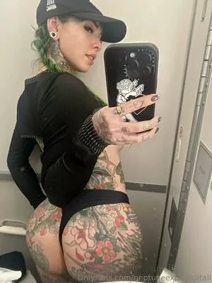 neptuneexplainsitall / neptunehomeofficial / urwaifuneptune nude photo #0745