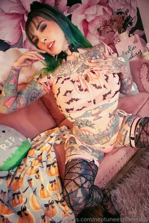 neptuneexplainsitall / neptunehomeofficial / urwaifuneptune nude photo #0784