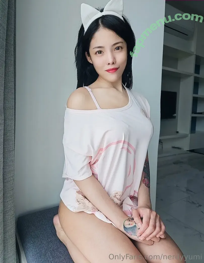 nerdyyumi nude photo #0126 (yumi_webtoon)