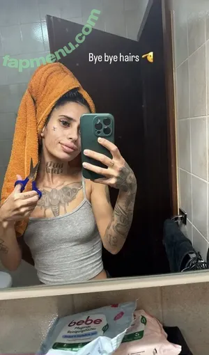 Neslihan Kundakci / neeeslihaannn nude photo #0034