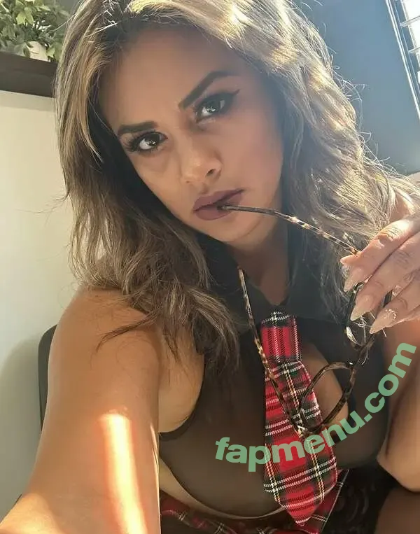Nesquik Latina nude photo #0012 (nesquiklatina / nesquikusa)