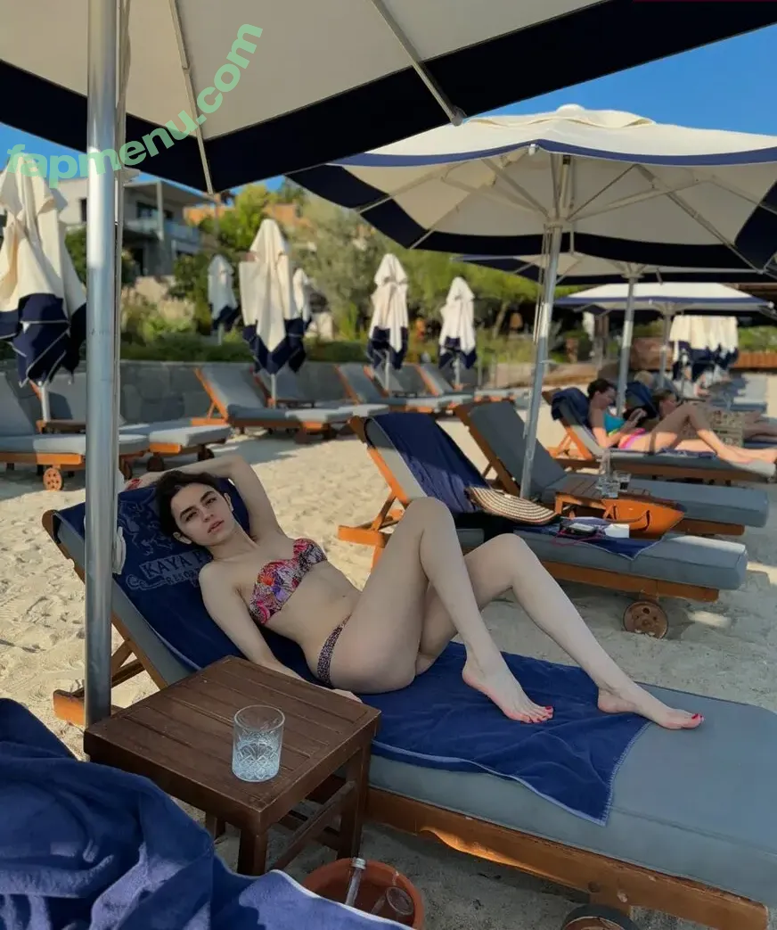 Neva Samancı Gökçe nude photo #0031 (nevasamanci)