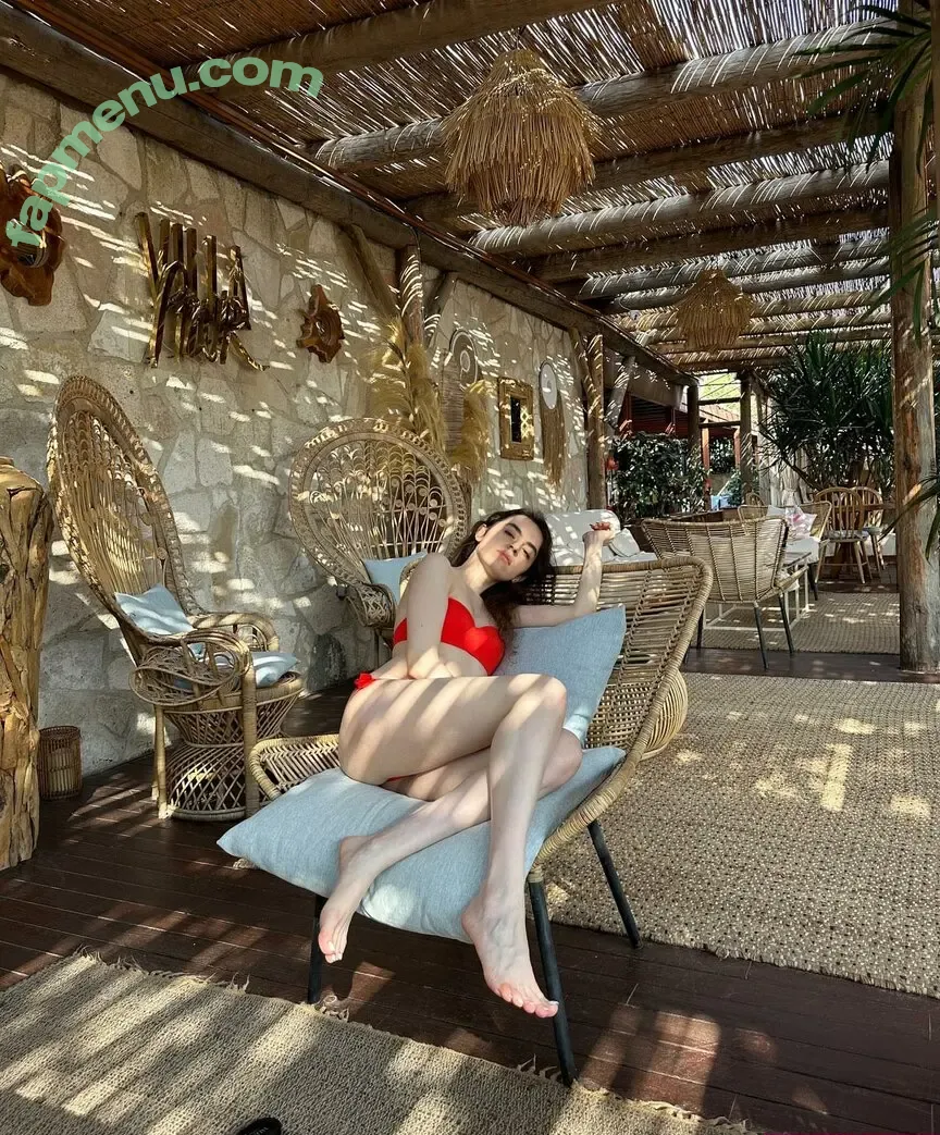 Neva Samancı Gökçe nude photo #0080 (nevasamanci)