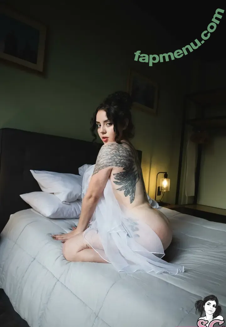 Neveska SG nude photo #0009 (neveskax / nneveska)