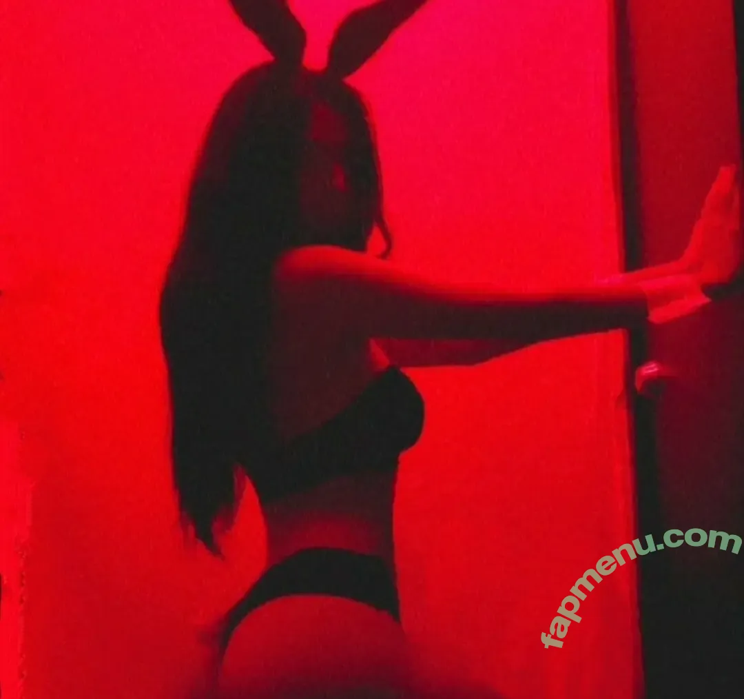 Newmooncat nude photo #0005 (Newmooncat)