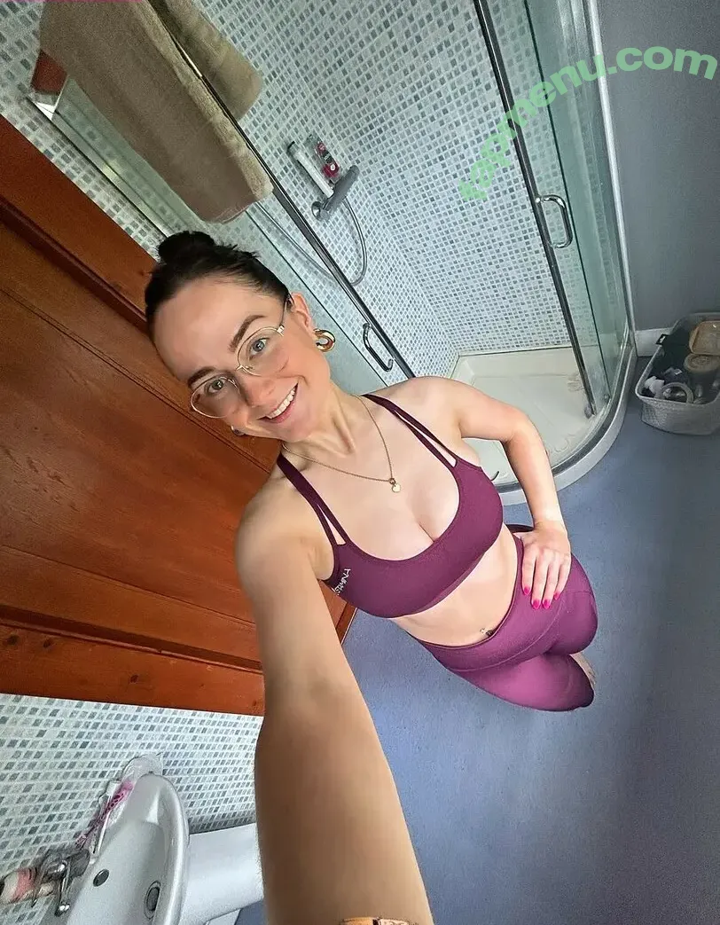 Niamh Cryan nude photo #0219 (niamh_cryan)
