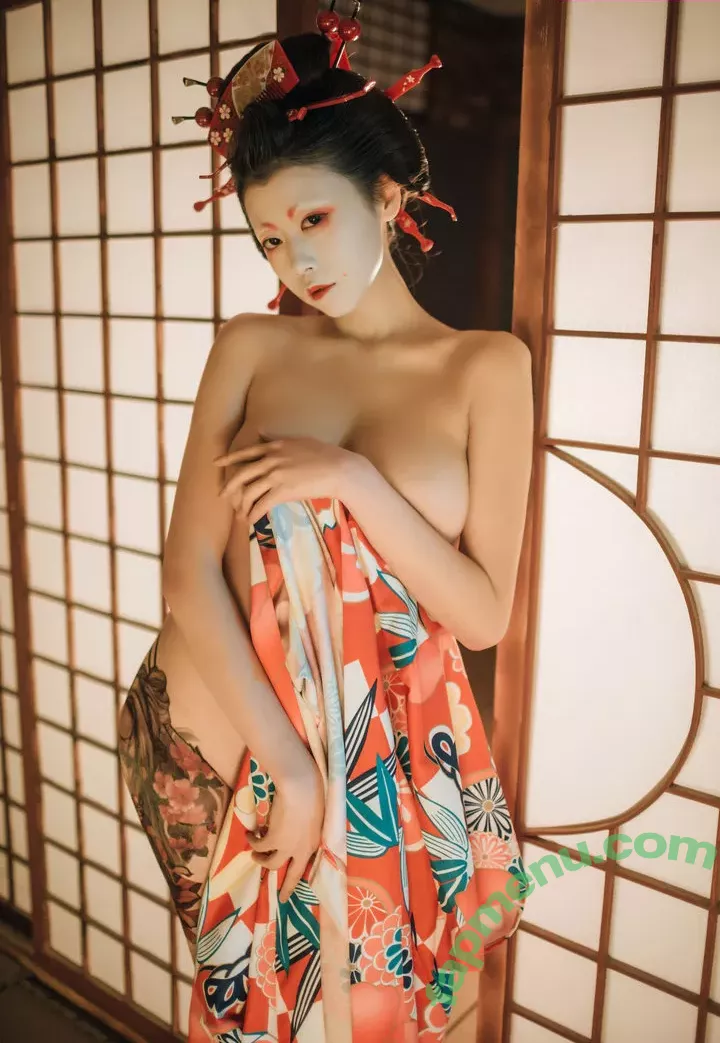 Niceoppi nude photo #0030 (Niceoppi)