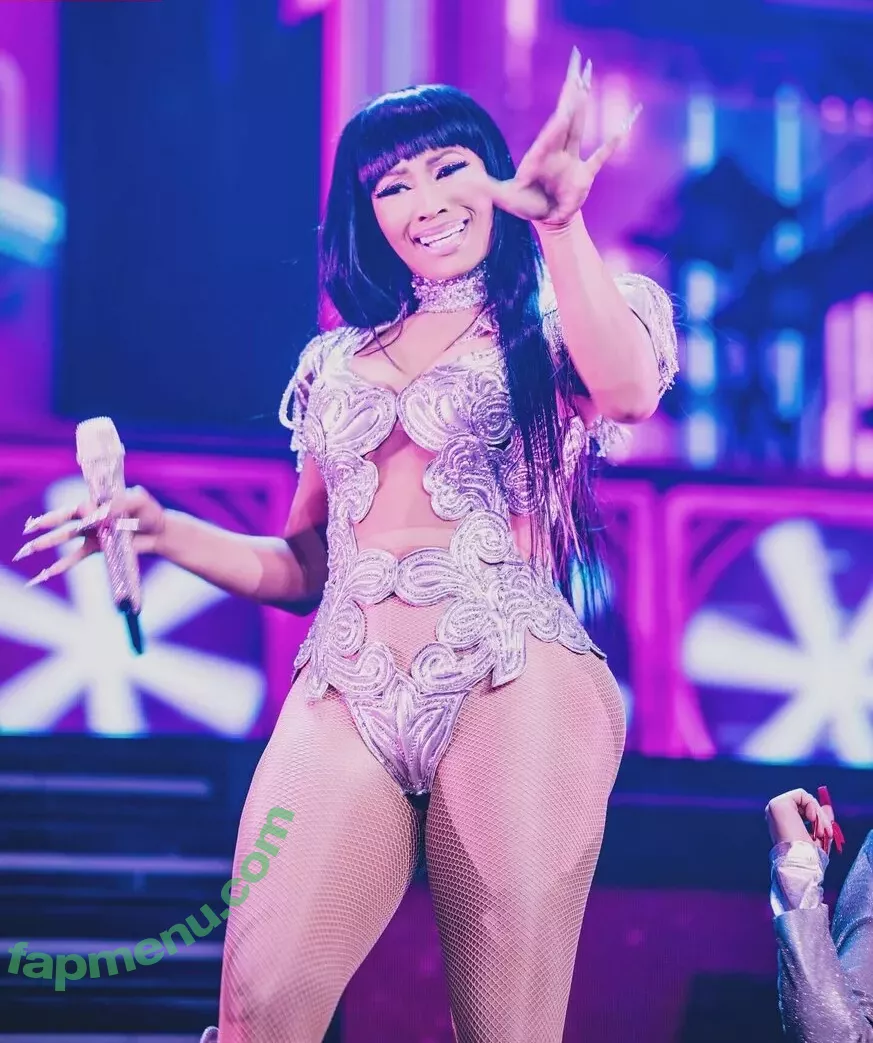 Nicki Minaj nude photo #0629 (nickiminaj)