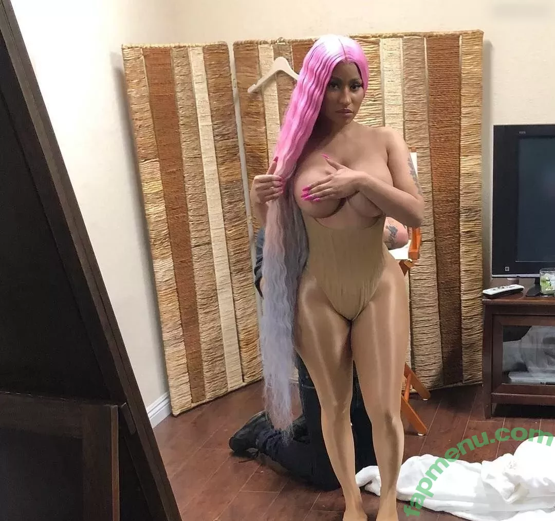 Nicki Minaj nude photo #0870 (nickiminaj)