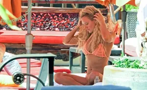 Nicky Whelan / nickywhelan nude photo #0342