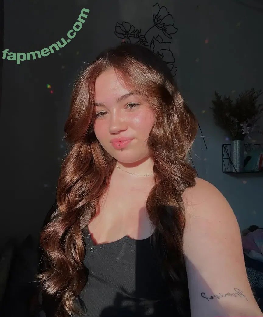 Nicole Dyer nude photo #0056 (nicole.dyerofficial / nicole_dyerofficial)