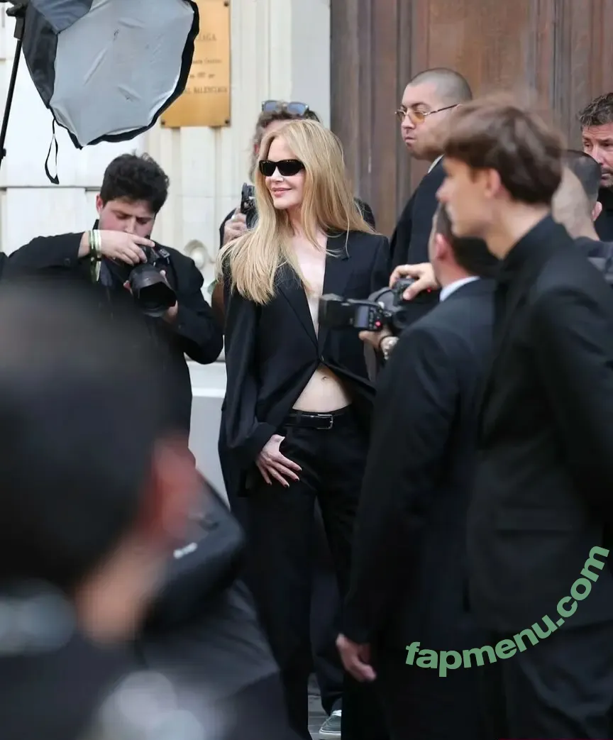 Nicole Kidman nude photo #0801 (kidmanupdates / nicolekidman)