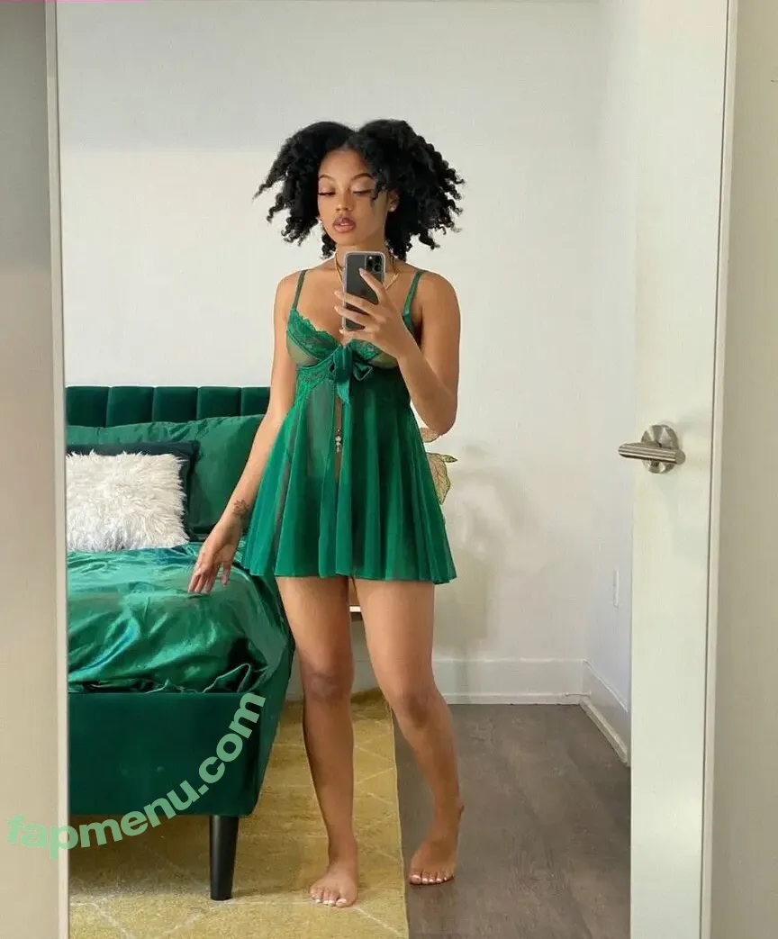 Nicole Saunders nude photo #0019 (nicole.saunders01)