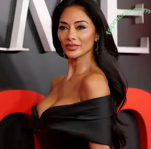 Nicole Scherzinger / NicoleScherzy / nicolescherzinger nude photo #2595