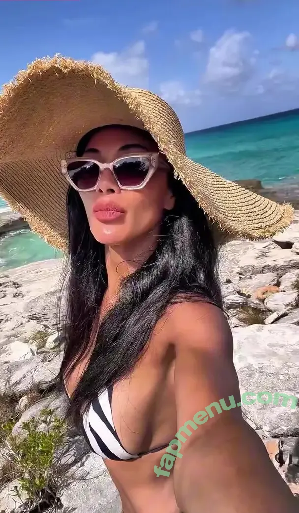 Nicole Scherzinger nude photo #2710 (NicoleScherzy / nicolescherzinger)