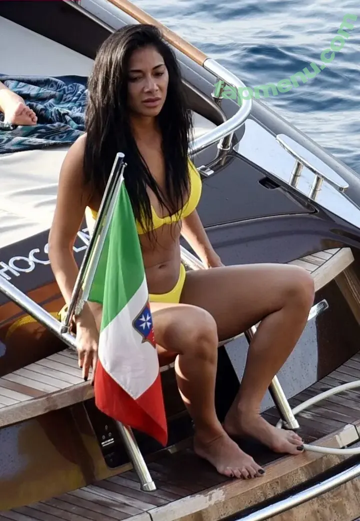 Nicole Scherzinger nude photo #2714 (NicoleScherzy / nicolescherzinger)