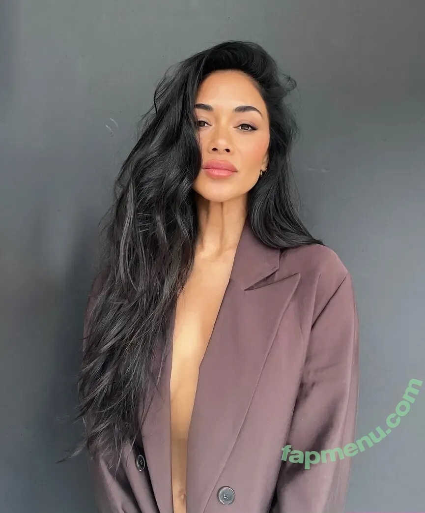 Nicole Scherzinger nude photo #2767 (NicoleScherzy / nicolescherzinger)