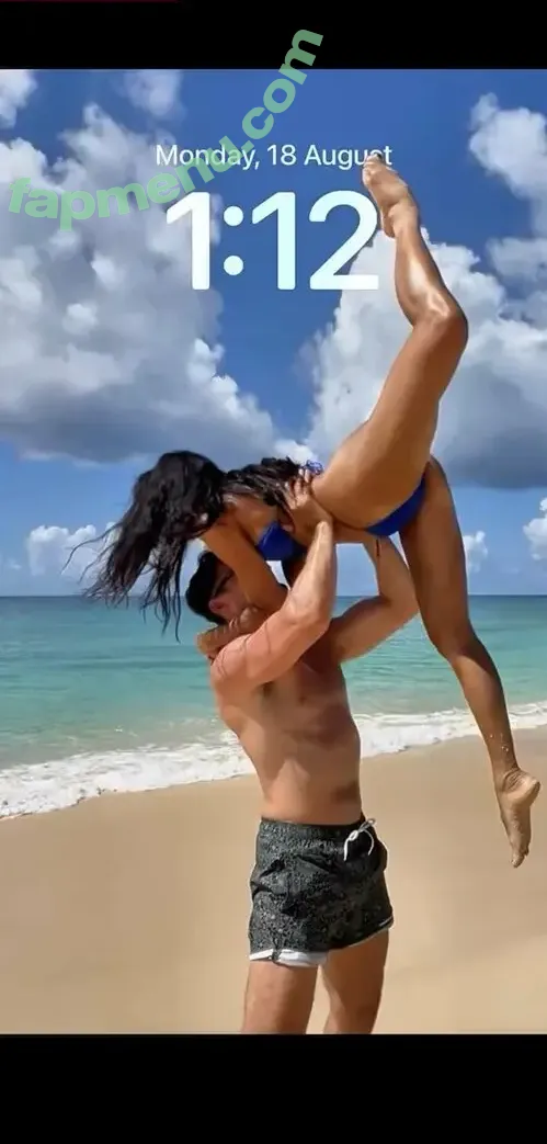 Nicole Scherzinger nude photo #2793 (NicoleScherzy / nicolescherzinger)