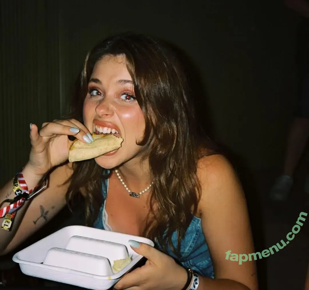 Nicole Wallace nude photo #0051 (itsnicolewallace)