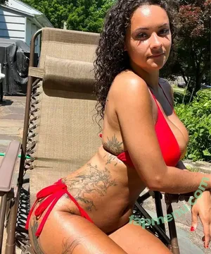 Nicolealexisxo nude photo #0030