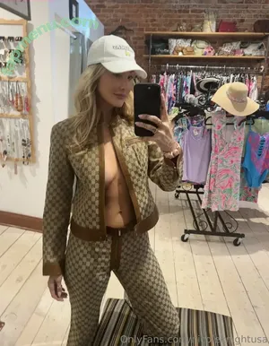 nude photo #0001