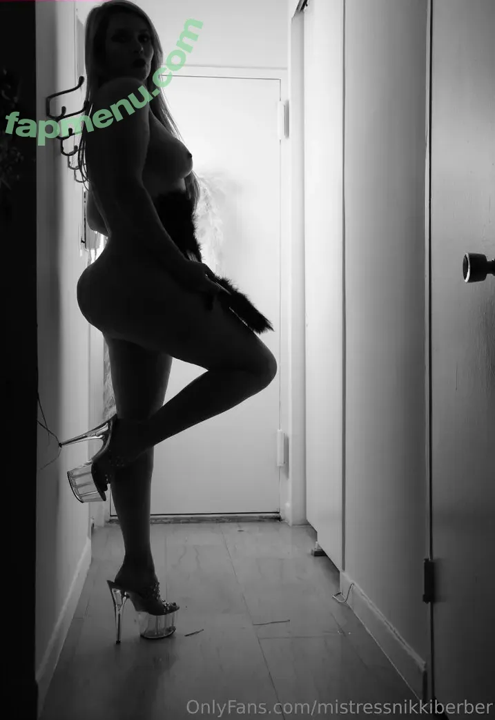 nicoleperrie nude photo #0001 (perrie.nicole)