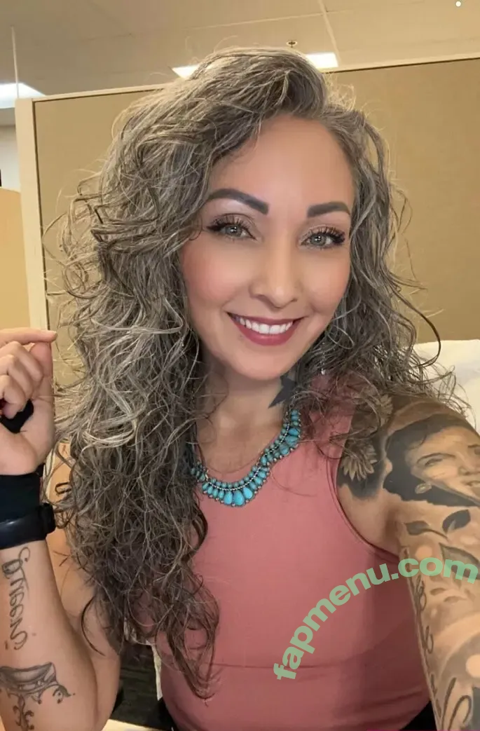 nicoleranchwood nude photo #0007 (nicoleranchwood)
