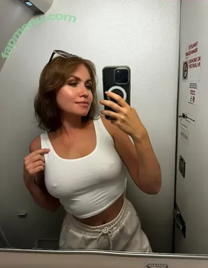  nude photo #0007