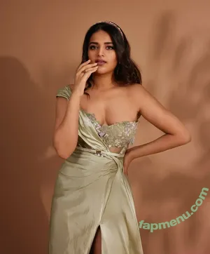 Nidhhi Agerwal / nidhhiagerwal nude photo #0057